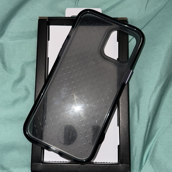 12 pro max tech 21 case - Picture 3 of 3